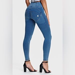 Freddy Jeans WR.UP® Denim High Waisted 7/8 Length yellow stitching